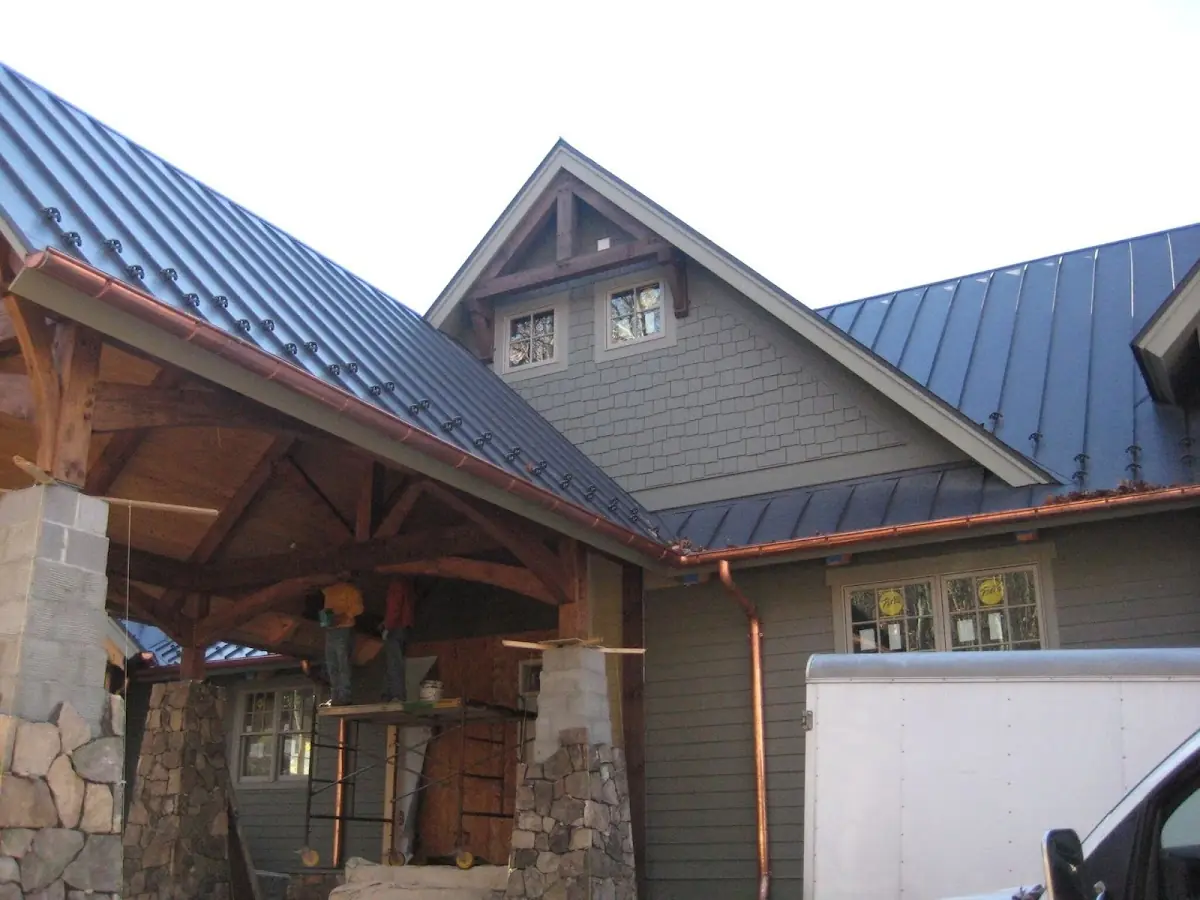 Craftsman Roofing team delivering quality roofing work in Palisades Estates